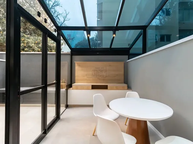 Imagem 1: Apartamento com 1 Dormitório À Venda com 35M² - Curitiba / Pr