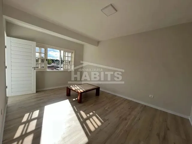 Imagem 9: Sobrado com 3 Dormitórios À Venda com 190M² no Bairro Mercês - Curitiba / Pr
