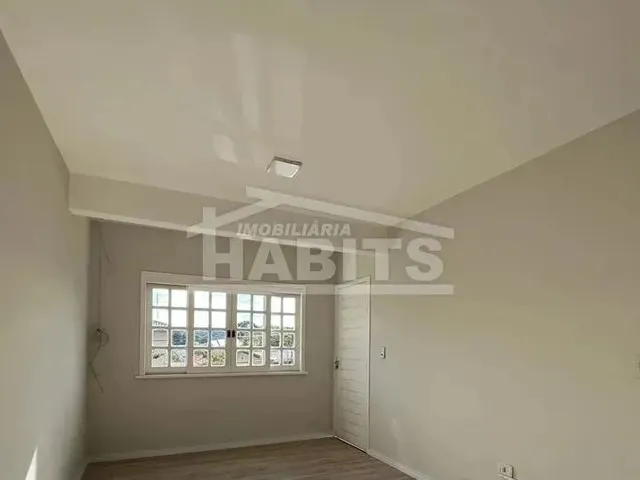Imagem 13: Sobrado com 3 Dormitórios À Venda com 190M² no Bairro Mercês - Curitiba / Pr