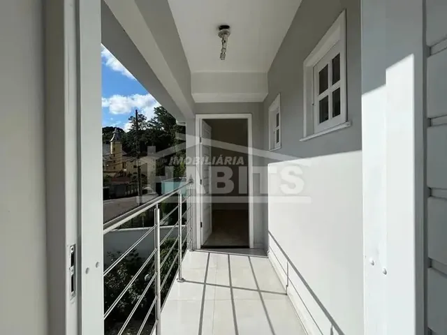 Imagem 6: Sobrado com 3 Dormitórios À Venda com 190M² no Bairro Mercês - Curitiba / Pr