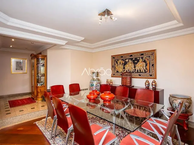 Imagem 13: Apartamento Exclusivo no Batel com 4 Quartos, Elevador Privativo e 260 M²