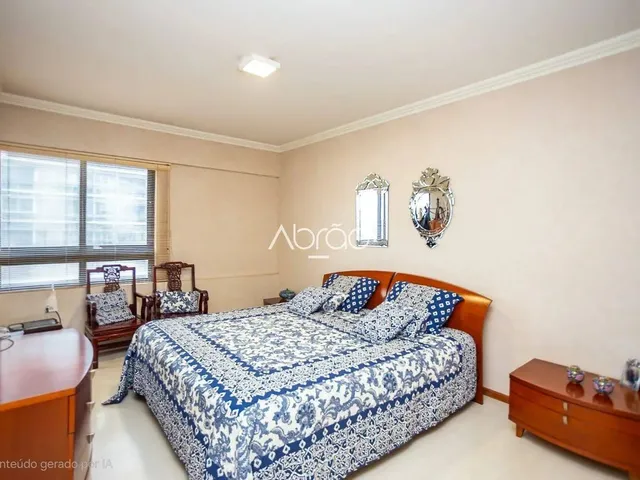 Imagem 3: Apartamento Exclusivo no Batel com 4 Quartos, Elevador Privativo e 260 M²