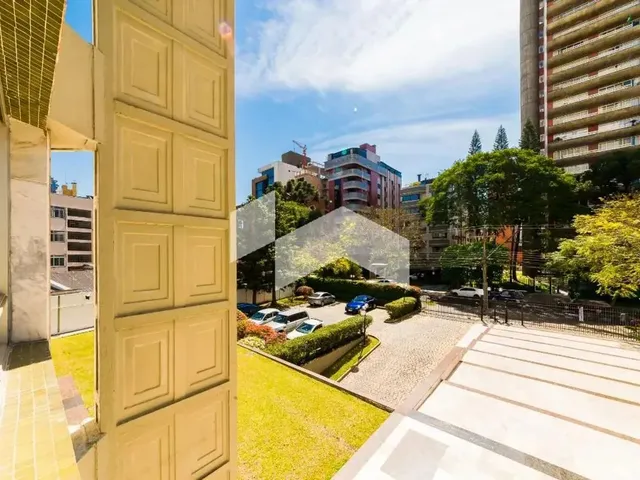 Imagem 11: Apartamento com 380 M², 4 Quartos Sendo 2 Suítes para Alugar no Bairro Batel
