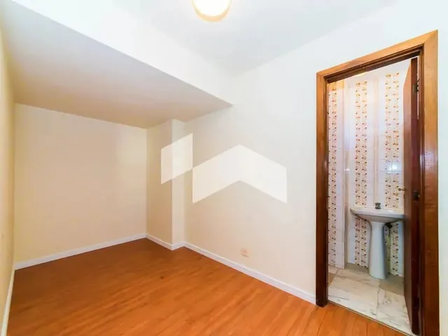 Imagem 13: Apartamento com 380 M², 4 Quartos Sendo 2 Suítes para Alugar no Bairro Batel