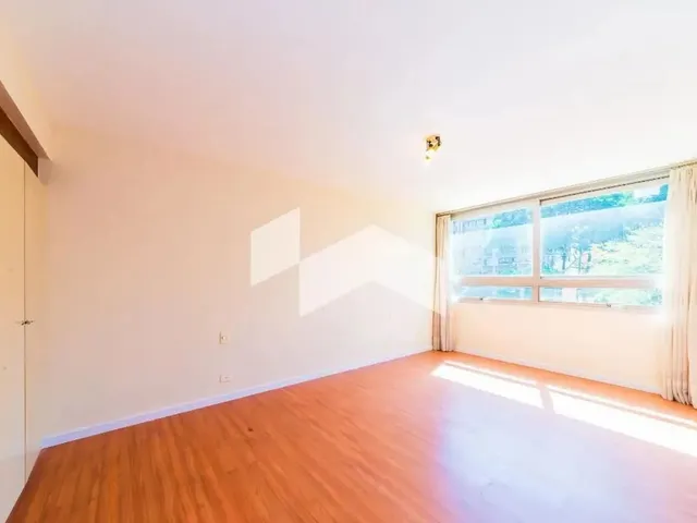 Imagem 4: Apartamento com 380 M², 4 Quartos Sendo 2 Suítes para Alugar no Bairro Batel