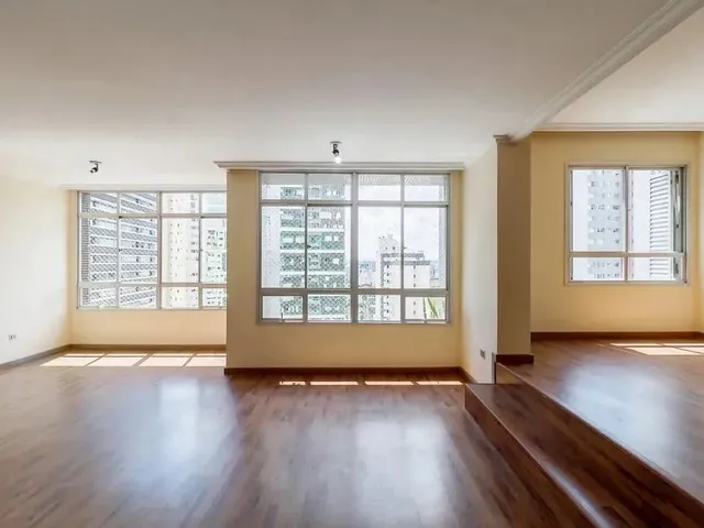 Imagem 11: Apartamento com 3 Quartos para Alugar por R$ 4000.00, 181.94 M2 - Batel - Curitiba/Pr