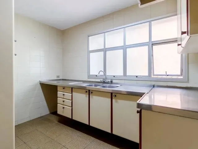 Imagem 16: Apartamento com 3 Quartos para Alugar por R$ 4000.00, 181.94 M2 - Batel - Curitiba/Pr