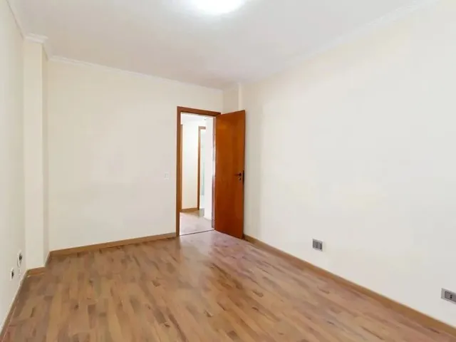 Imagem 3: Apartamento com 3 Quartos para Alugar por R$ 4000.00, 181.94 M2 - Batel - Curitiba/Pr
