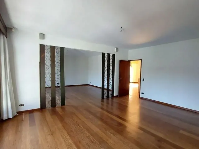 Imagem 9: Excelente Residência com 03 Quartos (Sendo 01 Suíte) Px Shopping Pátio Batel Para