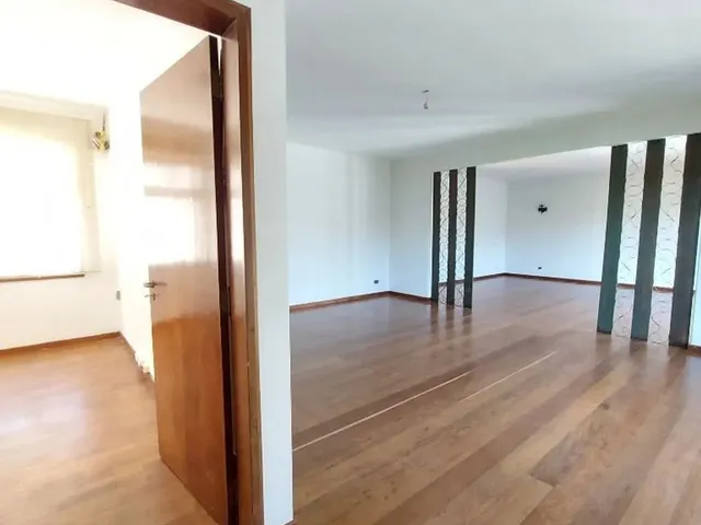 Imagem 15: Excelente Residência com 03 Quartos (Sendo 01 Suíte) Px Shopping Pátio Batel Para