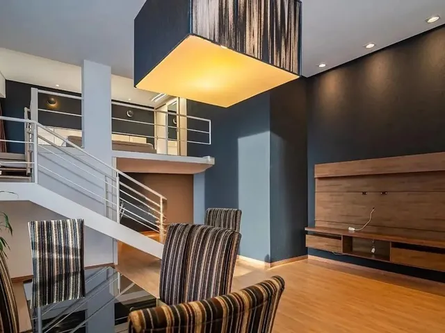 Imagem 1: Loft Alto Padrão Mobiliado no Coração do Bigorrilho 65M² de Área Útil
