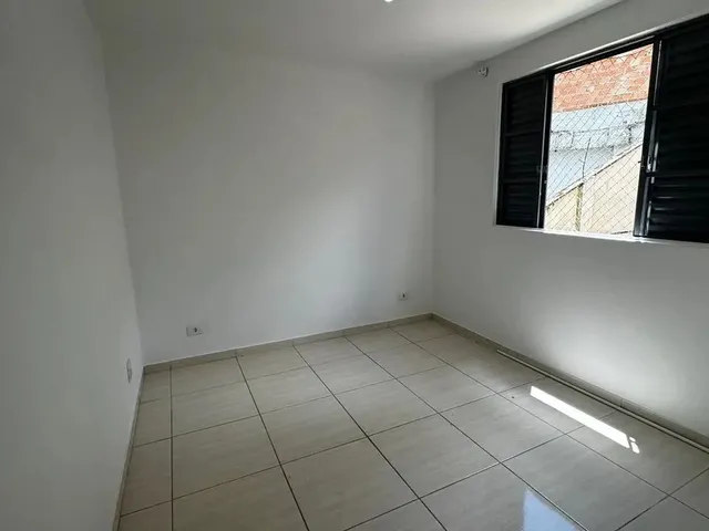 Imagem 6: Imóvel para Aluguel Possui 90 Metros Quadrados com 3 Quartos em São Francisco