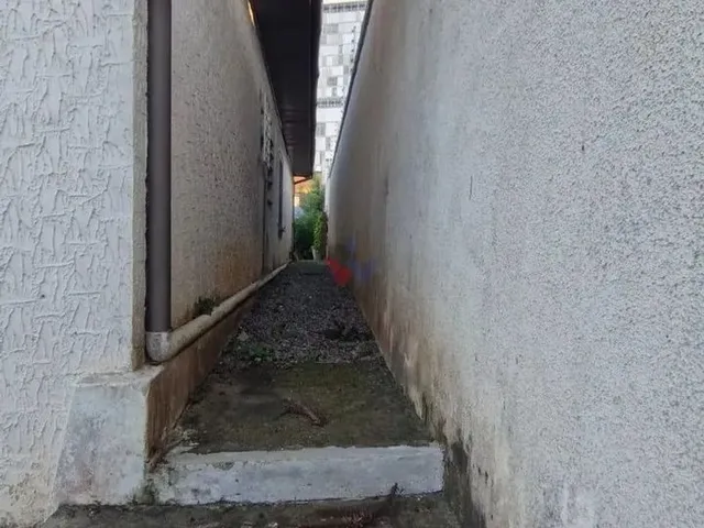 Imagem 15: Excelente Casa Comercial no São Francisco Ideal para Escritórios e Clínicas