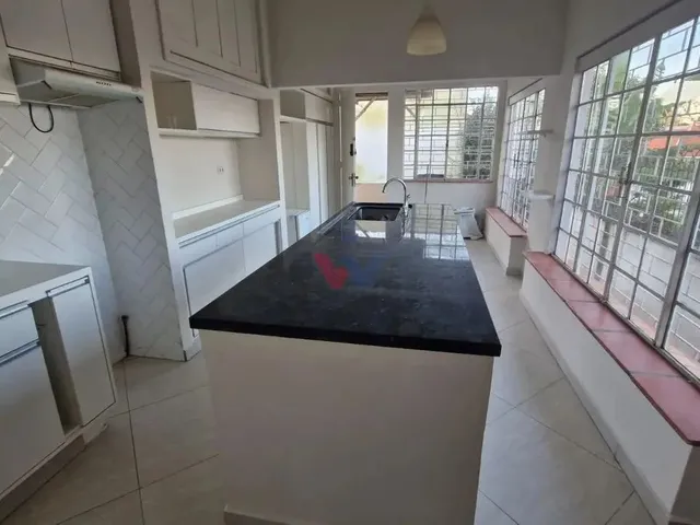 Imagem 11: Excelente Casa Comercial no São Francisco Ideal para Escritórios e Clínicas