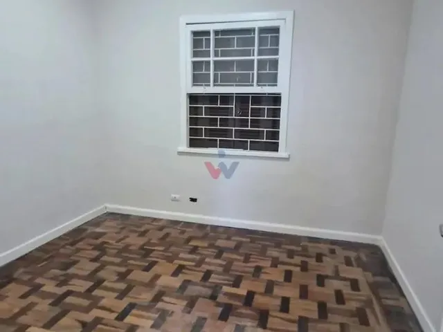 Imagem 2: Excelente Casa Comercial no São Francisco Ideal para Escritórios e Clínicas