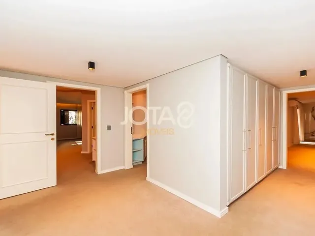Imagem 6: Apartamento Amplo em Um Ícone no Batel! Apartamento 5 Quartos no Batel - J8