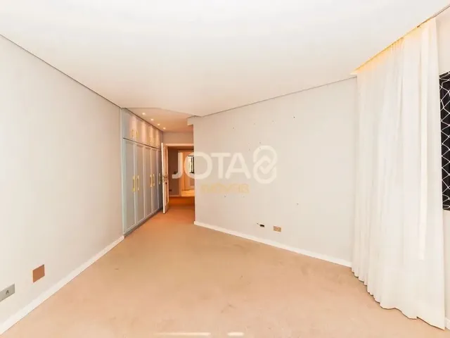 Imagem 15: Apartamento Amplo em Um Ícone no Batel! Apartamento 5 Quartos no Batel - J8