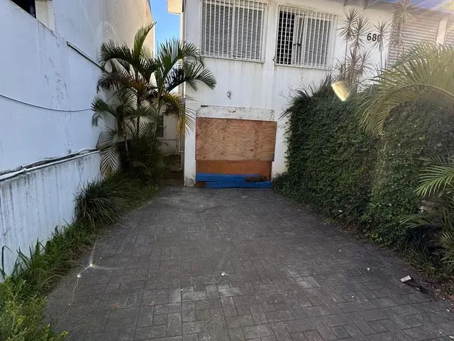 Imagem 10: Imóvel para Aluguel e Venda Tem 289 Metros Quadrados com 5 Quartos em Mercês - Curitiba