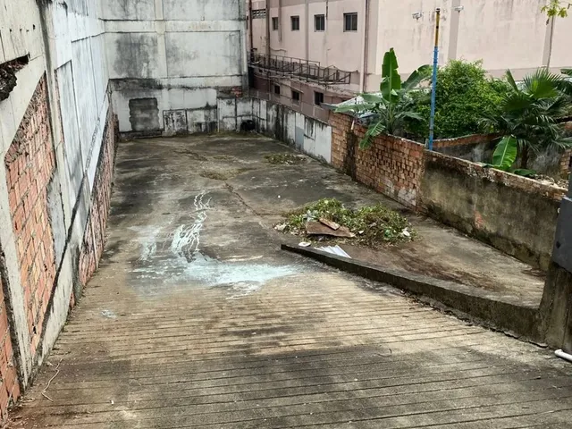 Imagem 4: Terreno. Ao Lado do Tr do Trabalho
