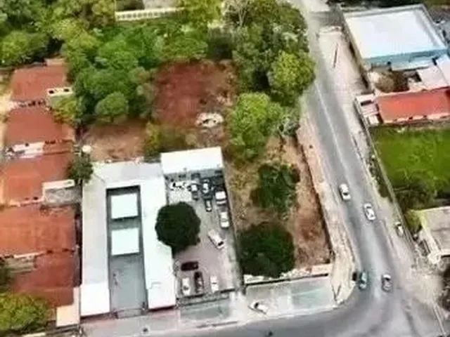 Imagem: Alugo Terreno de Esquina no Parque das Laranjeiras