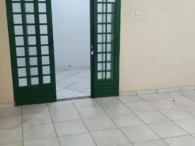 Imagem: Casa Setor União com 3 Quartos Varanda