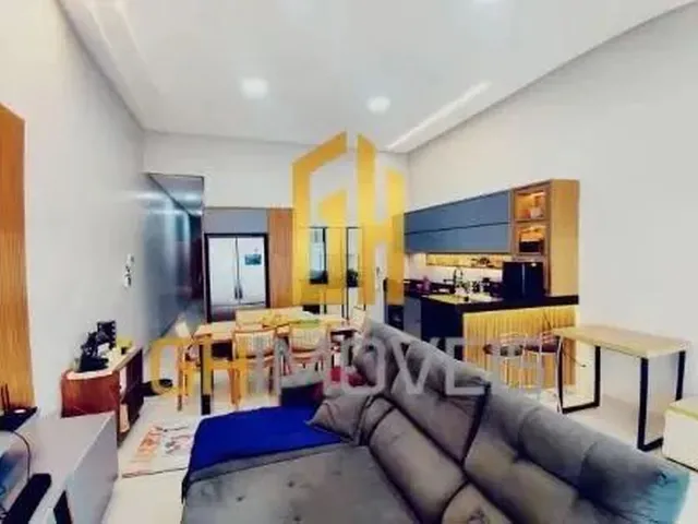 Imagem: A casa possui 3 Dormitórios, 1 Suíte, 3 Banheiros, 3