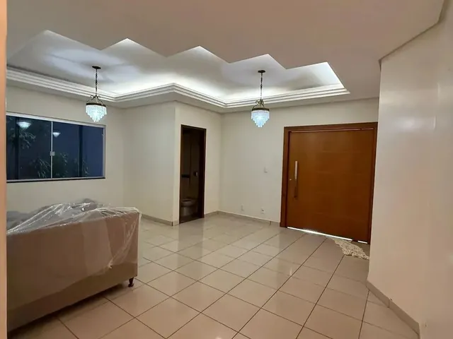 Imagem 8: Sobrado de 04 Súites na Rua C-54 Sol Nascente/Sudoeste Casa de Rua com 4 Quarto(S) e 5
