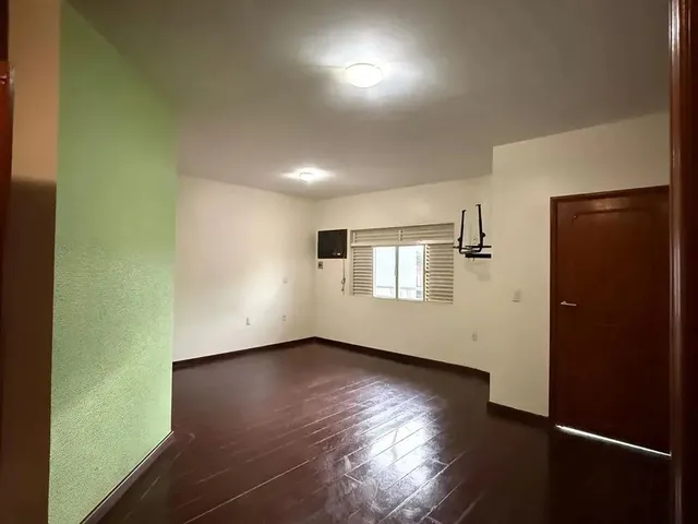 Imagem 16: Sobrado de 04 Súites na Rua C-54 Sol Nascente/Sudoeste Casa de Rua com 4 Quarto(S) e 5