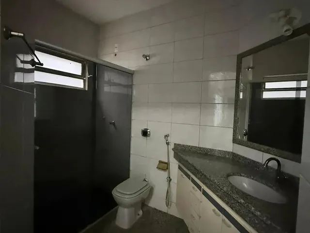 Imagem 5: Sobrado de 04 Súites na Rua C-54 Sol Nascente/Sudoeste Casa de Rua com 4 Quarto(S) e 5