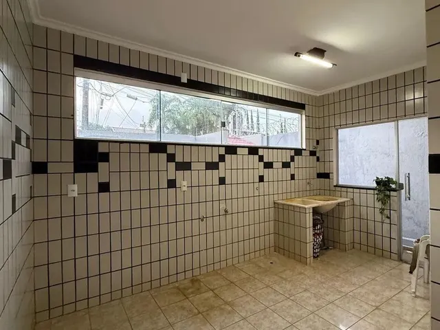 Imagem 10: Sobrado de 04 Súites na Rua C-54 Sol Nascente/Sudoeste Casa de Rua com 4 Quarto(S) e 5