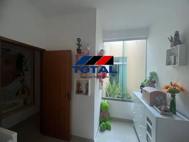 Imagem 8: Casa com 03 Quartos, Sendo 02 Suítes, Churrasqueira, Armários Garagem para 04 Carros No