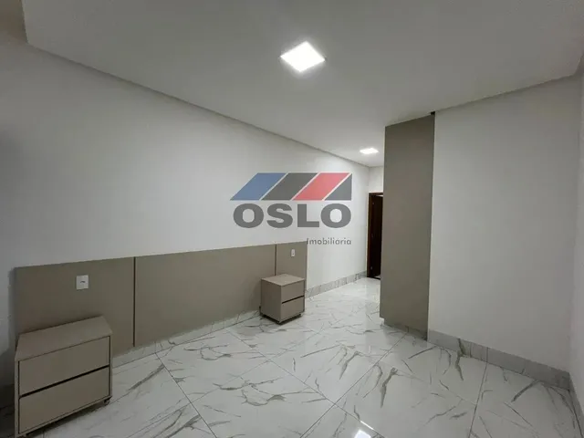 Imagem 7: Casa com 03 Suites Plenas, Piscina, Armarios, Garagem Coberta na Vila Rosa, Proximo Ao Jar