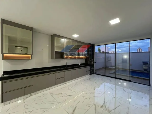 Imagem 13: Casa com 03 Suites Plenas, Piscina, Armarios, Garagem Coberta na Vila Rosa, Proximo Ao Jar