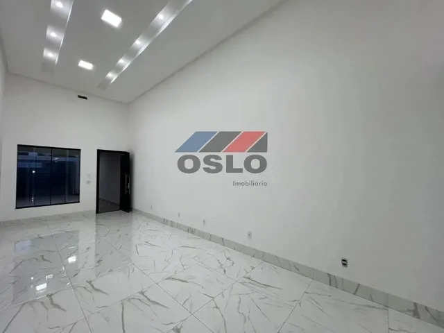Imagem 2: Casa com 03 Suites Plenas, Piscina, Armarios, Garagem Coberta na Vila Rosa, Proximo Ao Jar