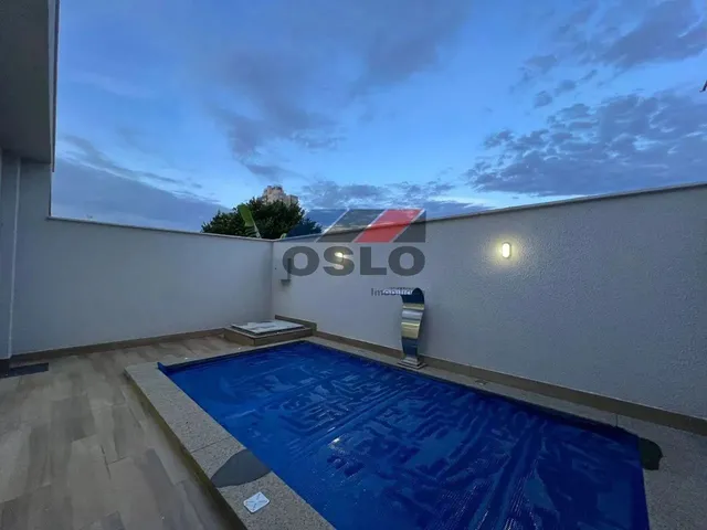 Imagem 9: Casa com 03 Suites Plenas, Piscina, Armarios, Garagem Coberta na Vila Rosa, Proximo Ao Jar