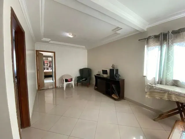Imagem 5: Imóvel para Venda Possui 300 Metros Quadrados com 4 Quartos em Moinho dos Ventos