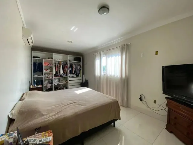 Imagem 4: Imóvel para Venda Possui 300 Metros Quadrados com 4 Quartos em Moinho dos Ventos