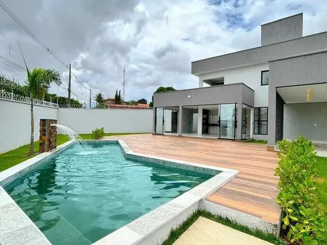 Imagem: A casa possui 4 Dormitórios, 4 Suítes, 4 Banheiros, 1