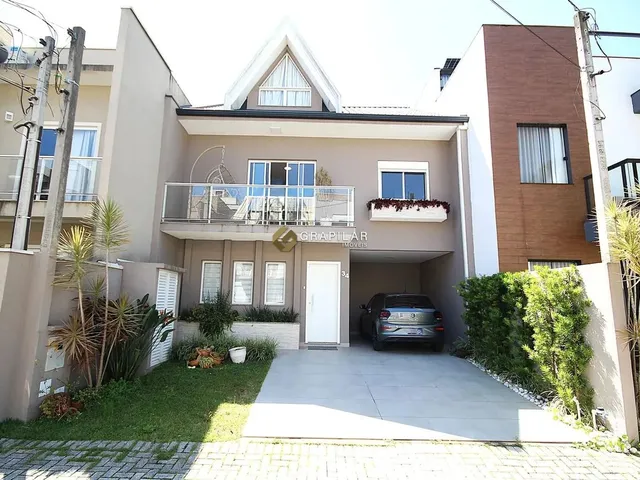 Imagem: Belíssimo Sobrado Triplex À Venda no Bairro