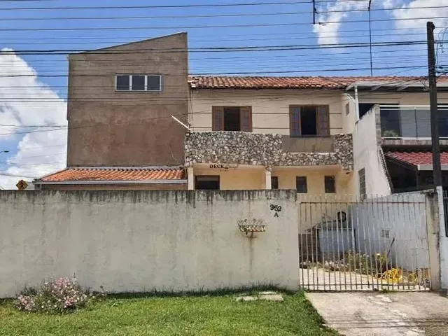 Imagem: Sobrado no Bairro Pinheirinho com 219M²