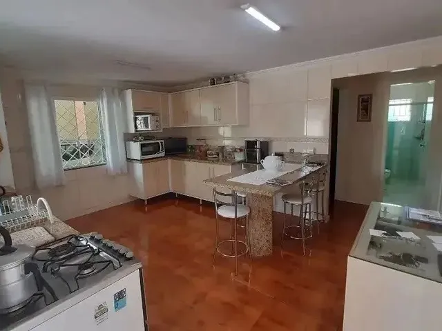 Imagem 11: Casa com 3 Dormitórios À Venda com 450M² por R$ 1.280.000,00 no Bairro Capão Raso