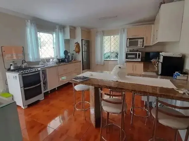 Imagem 7: Casa com 3 Dormitórios À Venda com 450M² por R$ 1.280.000,00 no Bairro Capão Raso