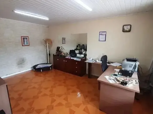 Imagem 13: Casa com 3 Dormitórios À Venda com 450M² por R$ 1.280.000,00 no Bairro Capão Raso