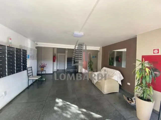 Imagem 2: Apartamento com 2 Quartos À Venda por R$ 250000.00, 53.93 M2 - Capao Raso - Curitiba/Pr