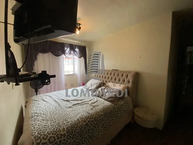 Imagem 11: Apartamento com 2 Quartos À Venda por R$ 250000.00, 53.93 M2 - Capao Raso - Curitiba/Pr