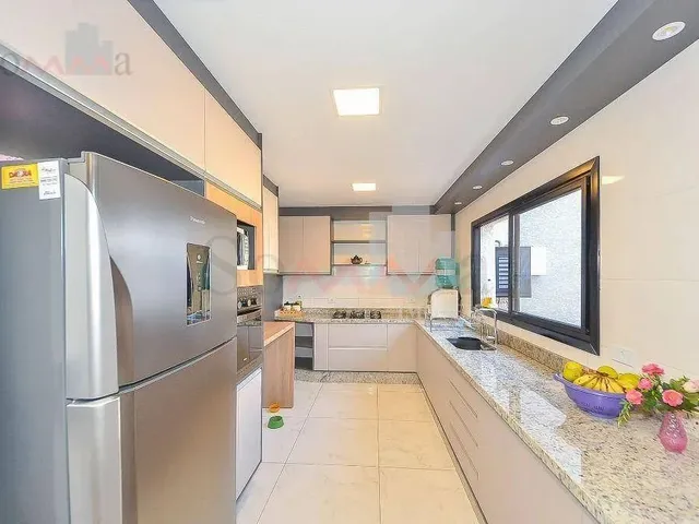 Imagem 10: Sobrado com 4 Dormitórios À Venda, 180 M² por R$ 630.000,00 - Tatuquara - Curitiba/Pr
