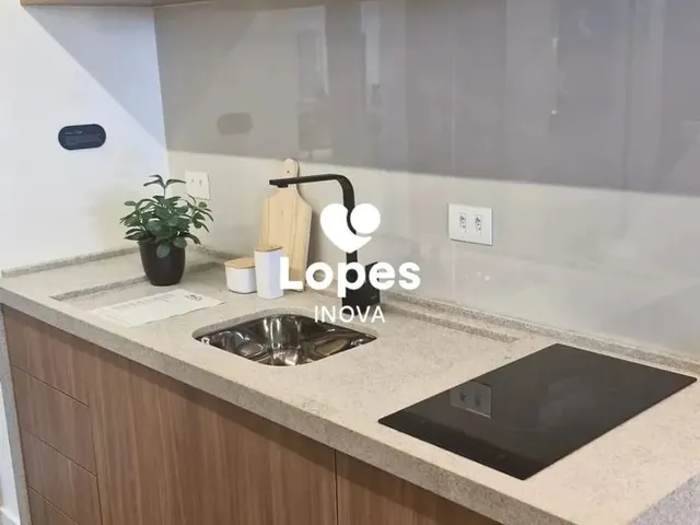 Imagem 3: Imóvel para Venda Possui 28 Metros Quadrados com 1 Quarto em Capão Raso - Curitiba - Pr