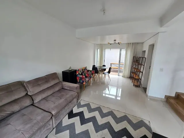 Imagem: Lindo Sobrado com 3 Quartos em Condomínio