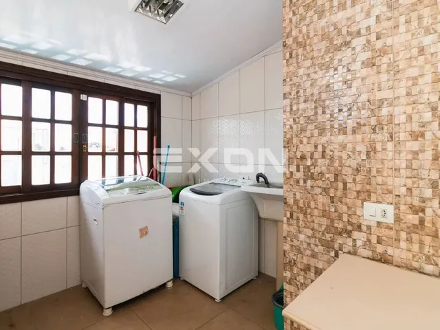 Imagem 12: Sobrado Triplex Espaço, Conforto e Versatilidade no Pinheirinho!