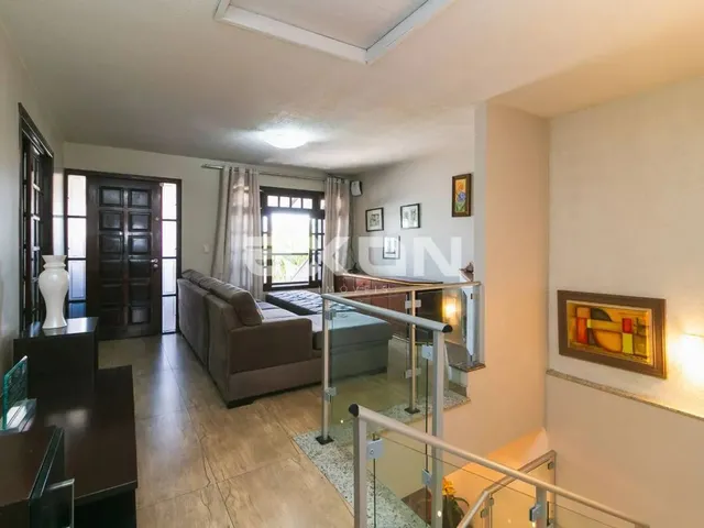 Imagem 16: Sobrado Triplex Espaço, Conforto e Versatilidade no Pinheirinho!